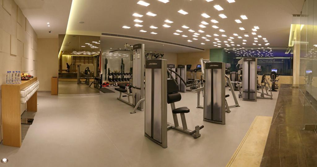 Hotel Lancaster Plaza Beyrouth Extérieur photo The gym at the hotel