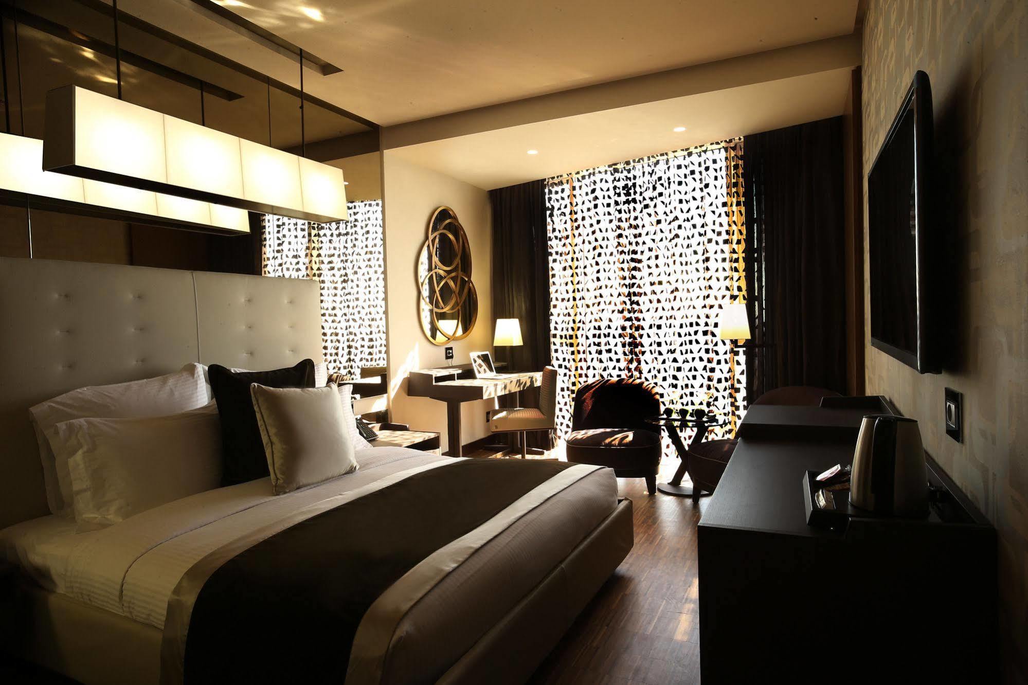 Hotel Lancaster Plaza Beyrouth Extérieur photo Deluxe Room